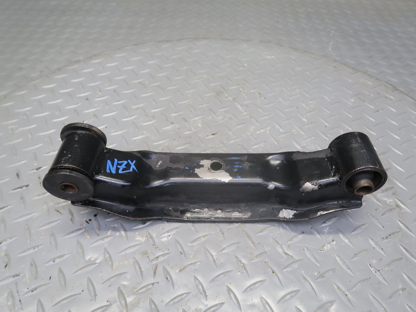 82-83 Datsun Nissan 280ZX S130 3N71B Automatic Transmission Mount Bracket OEM