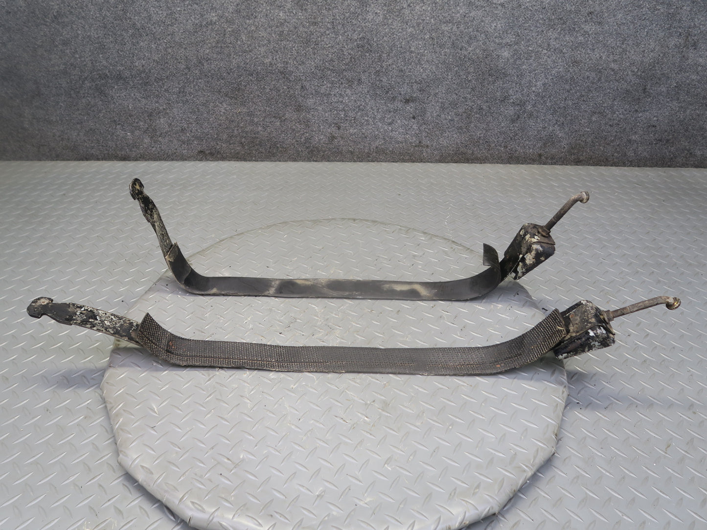 79-83 Datsun Nissan 280ZX S130 Set of 2 Fuel Gas Tank Strap Mount Bracket OEM