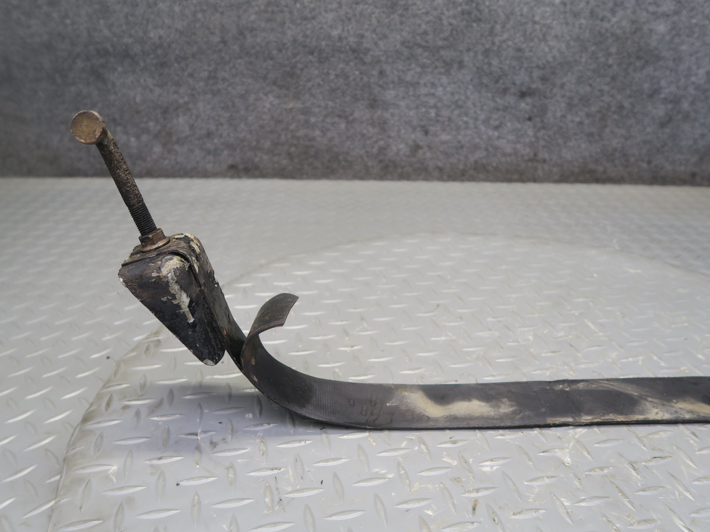 79-83 Datsun Nissan 280ZX S130 Set of 2 Fuel Gas Tank Strap Mount Bracket OEM