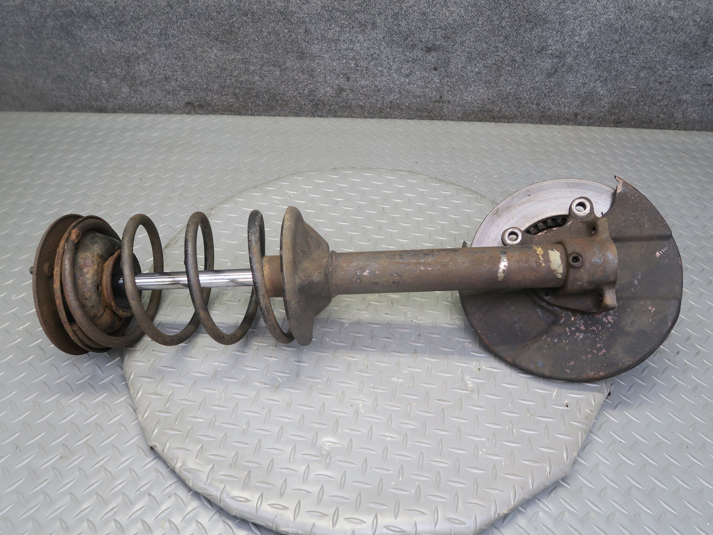 82-83 Datsun 280ZX S130 2+2 NA Front Right Shock Strut w Spindle Knuckle OEM