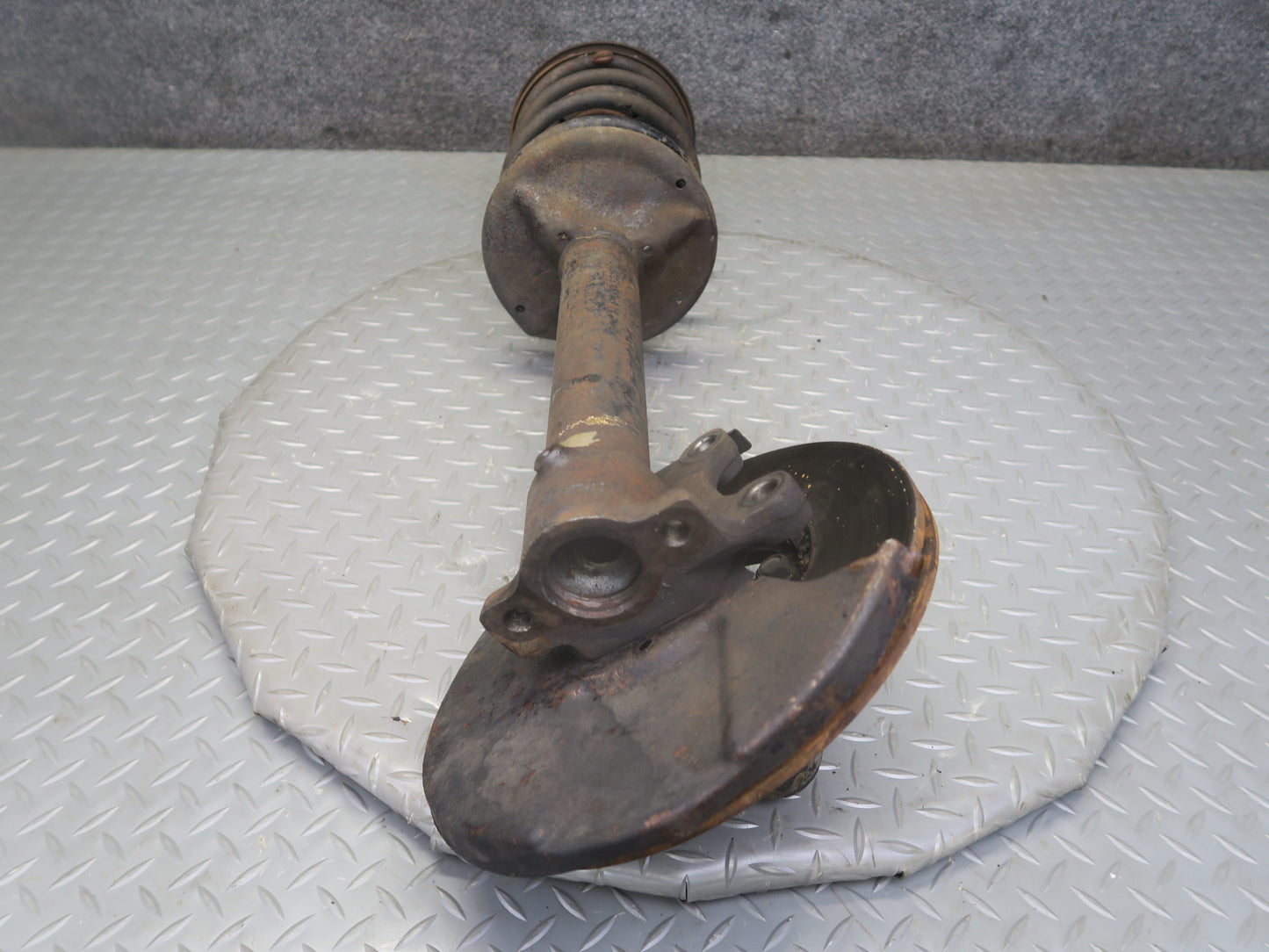 82-83 Datsun 280ZX S130 2+2 NA Front Right Shock Strut w Spindle Knuckle OEM