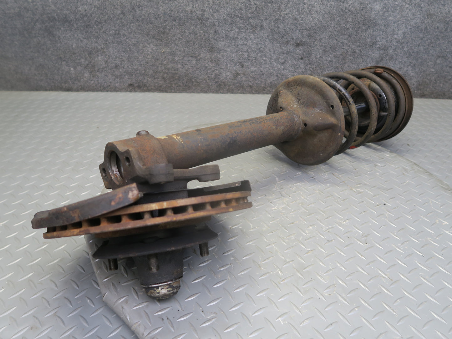 82-83 Datsun 280ZX S130 2+2 NA Front Right Shock Strut w Spindle Knuckle OEM