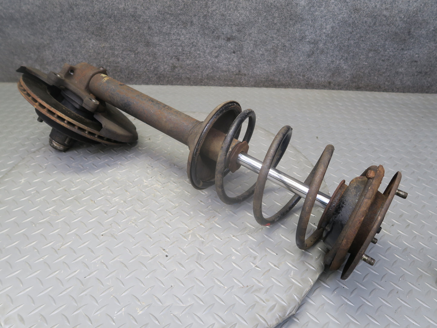 82-83 Datsun 280ZX S130 2+2 NA Front Right Shock Strut w Spindle Knuckle OEM
