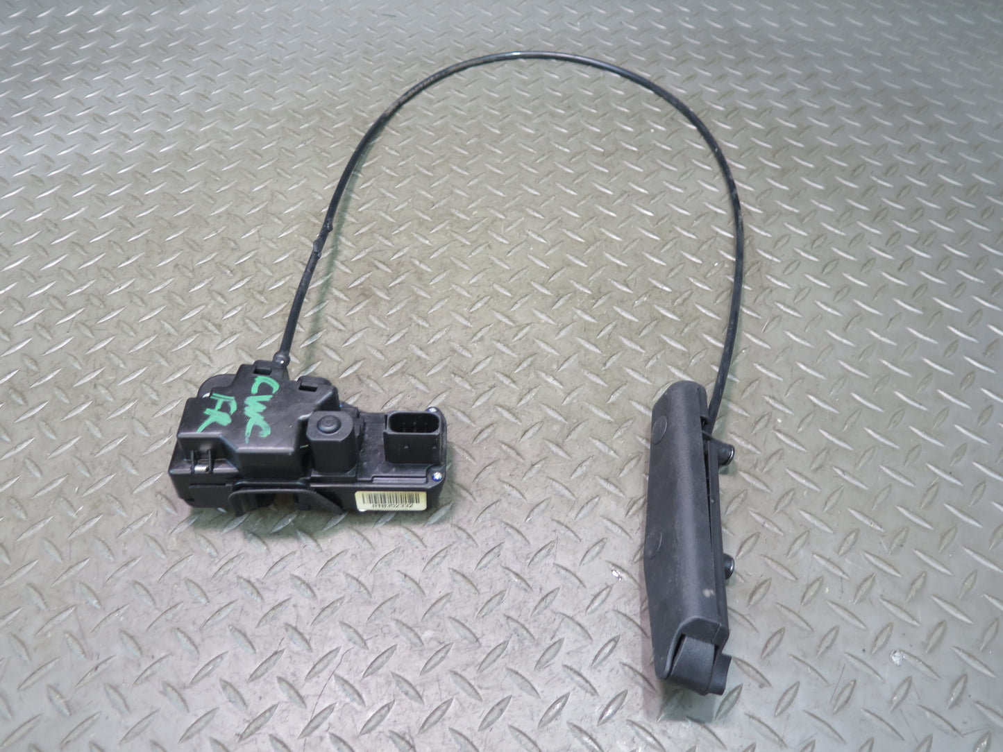 05-13 Chevrolet Corvette C6 Right Passenger Door Lock Handle Cable 10352332 OEM