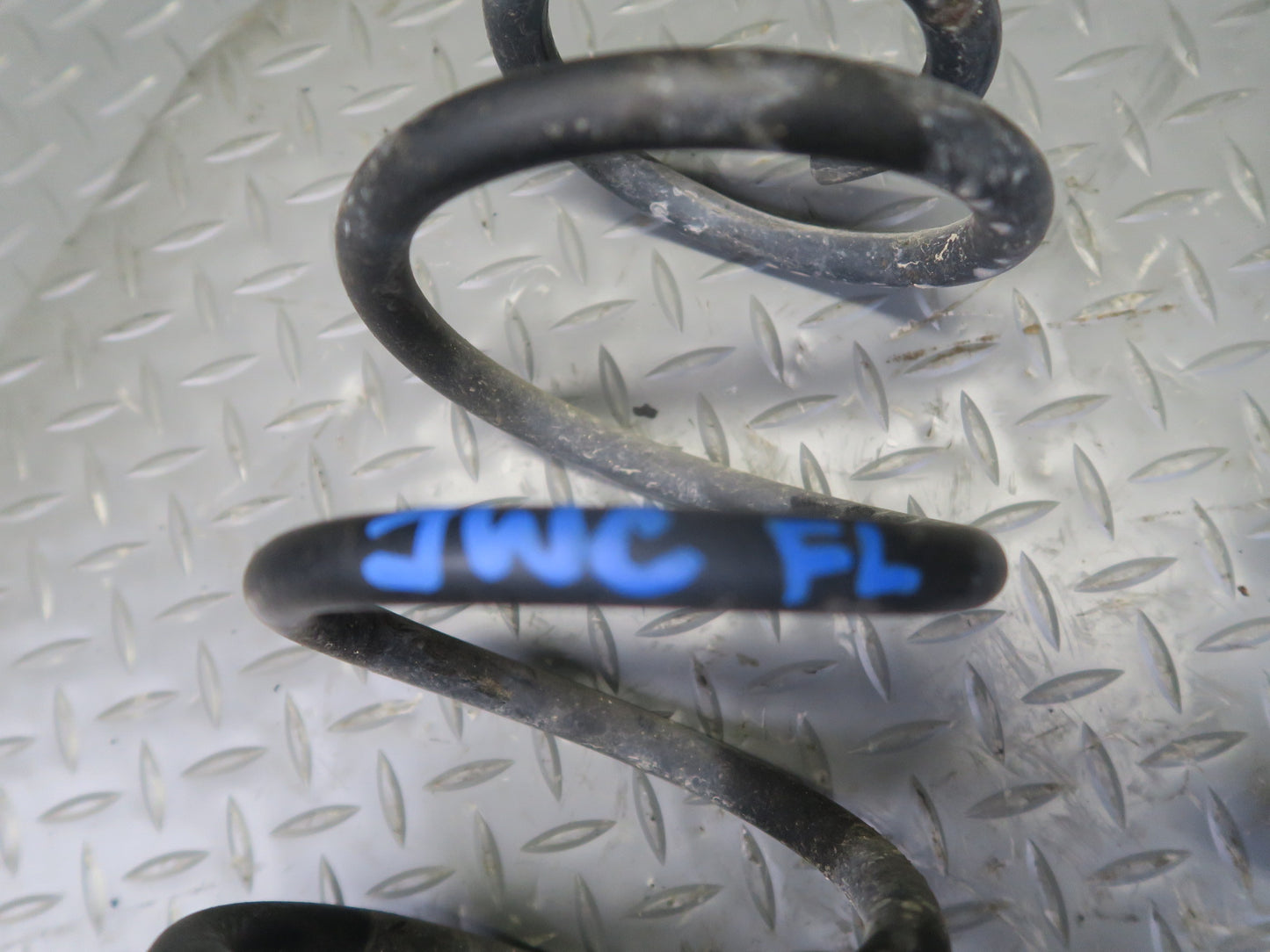 07-18 Jeep Wrangler JK 4-DOOR 4x4 Set of 2 Front  Left & Right Coil Spring OEM