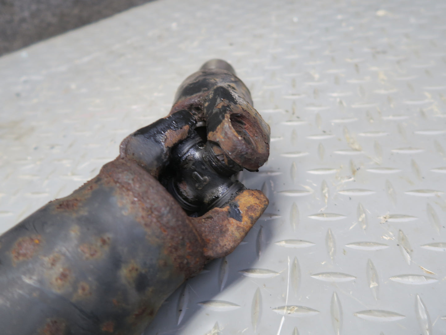 87-89 Nissan Z31 300ZX 2+2 NA A/T Drive Shaft Driveshaft OEM