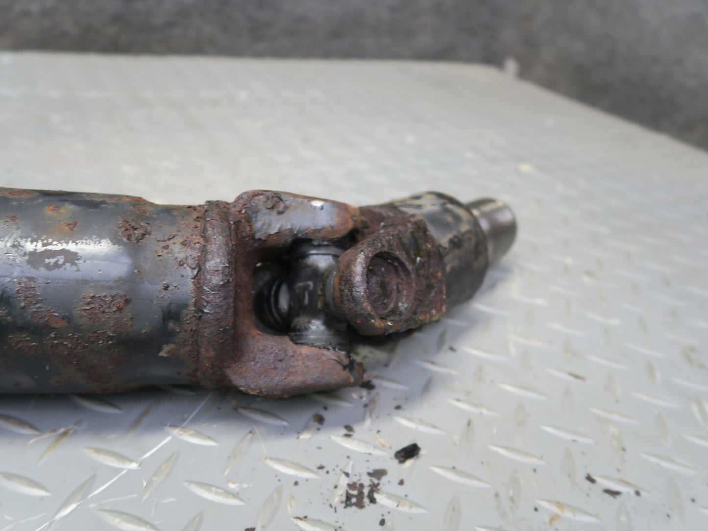87-89 Nissan Z31 300ZX 2+2 NA A/T Drive Shaft Driveshaft OEM