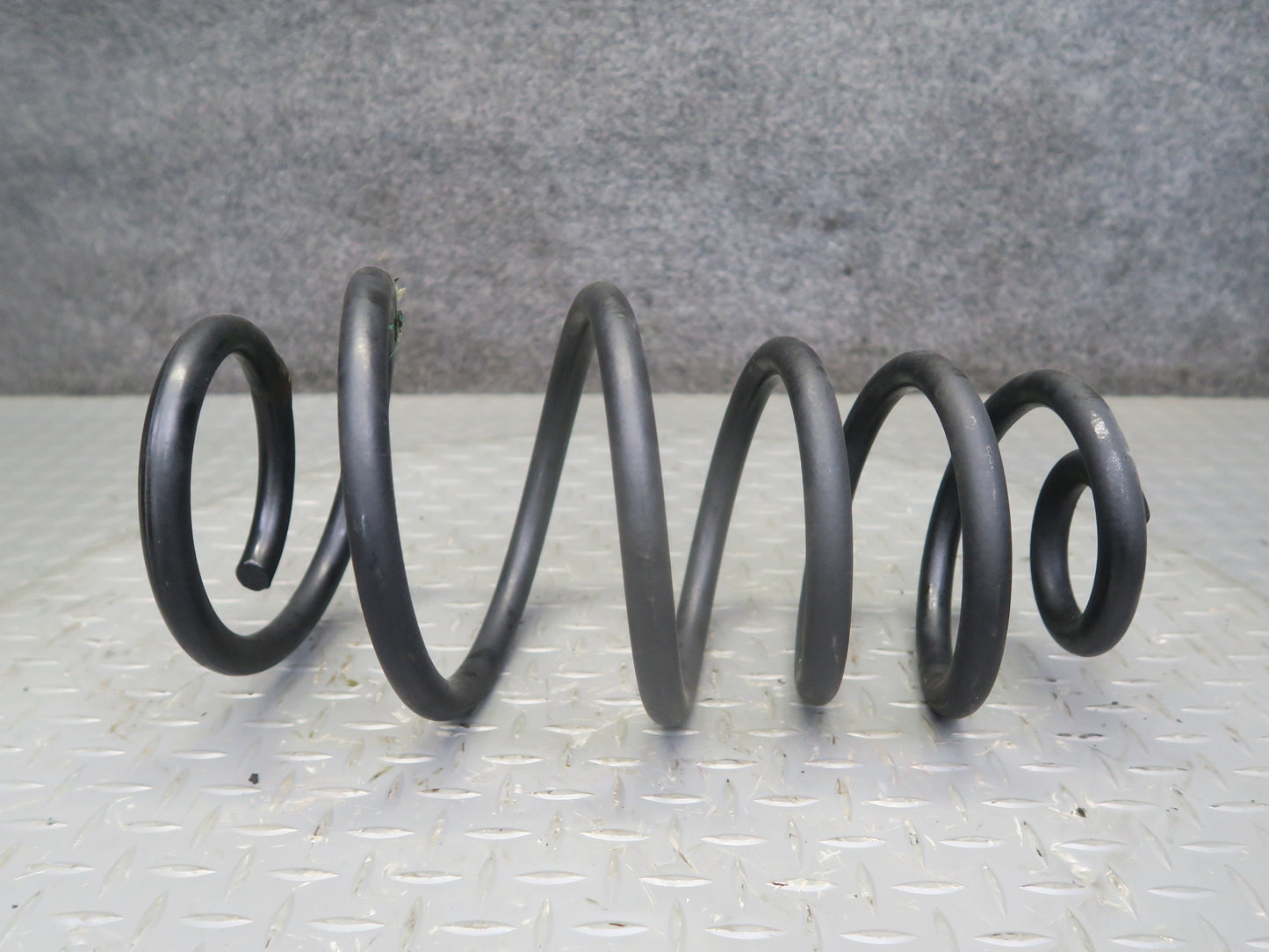 11-18 Jeep Wrangler JK Set of 2 Rear Left & Right Coil Spring 68004459AA OEM