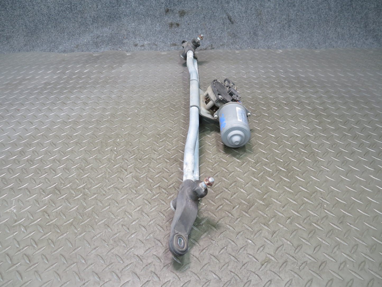 11-18 Jeep Wrangler JK Windshield Wiper Transmission Linkage w Motor OEM