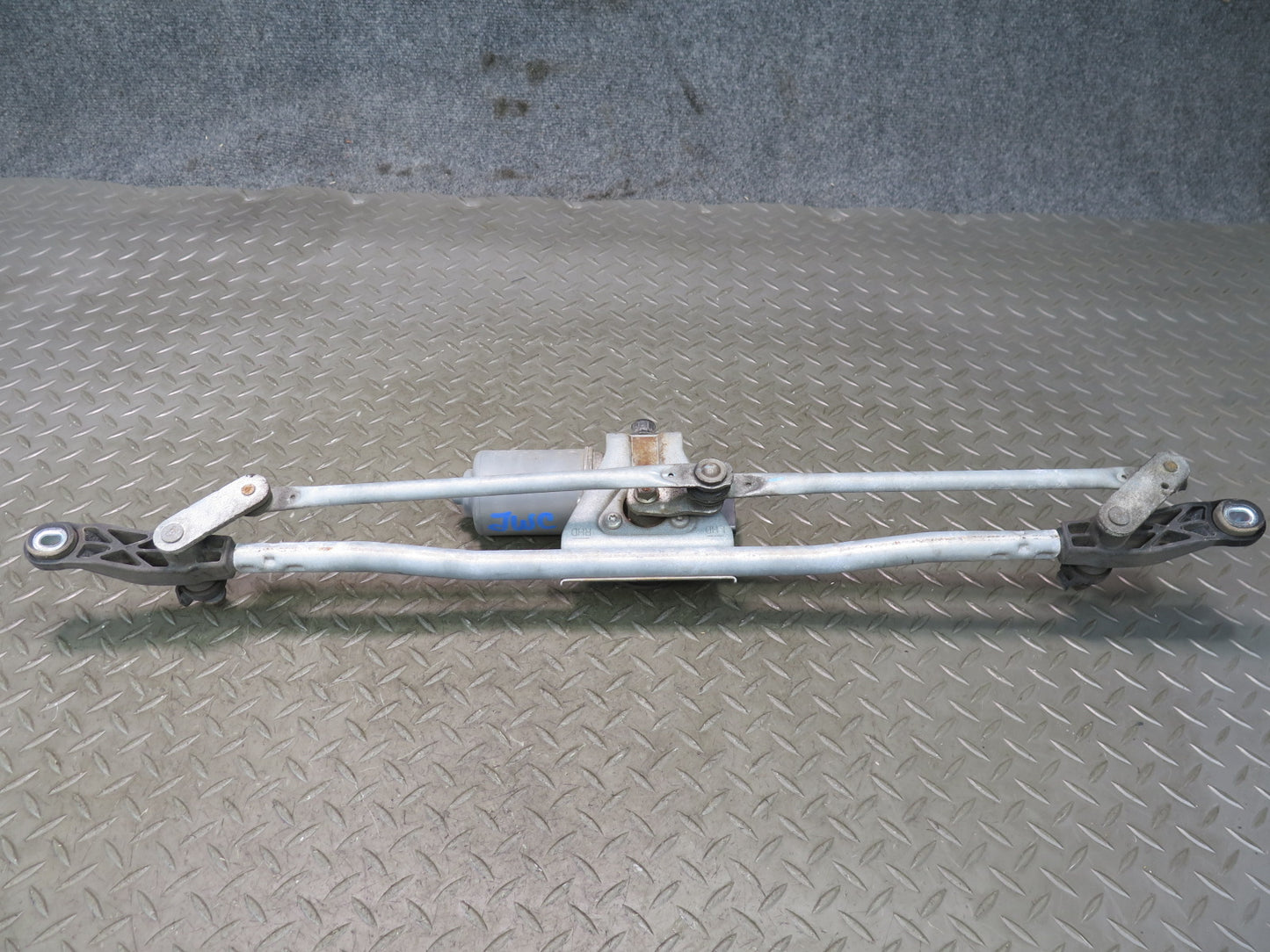 11-18 Jeep Wrangler JK Windshield Wiper Transmission Linkage w Motor OEM