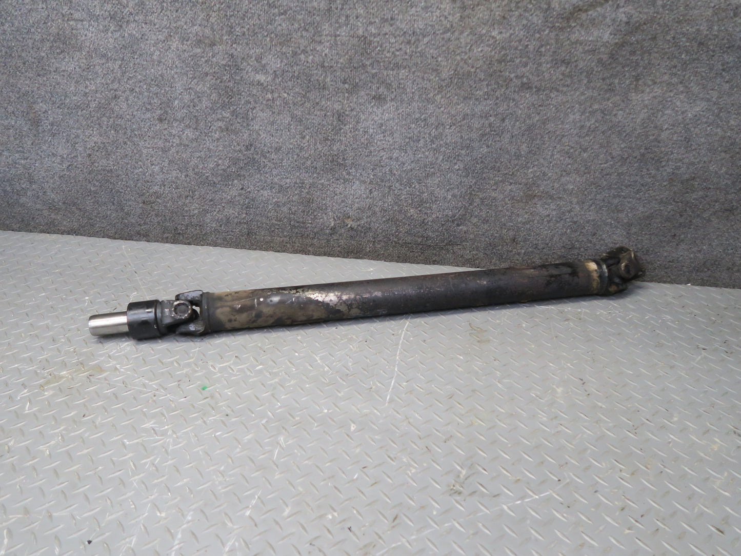 81-83 Datsun 280ZX S130 2+2 L28E NON Turbo A/T Rear Drive Shaft Driveshaft OEM