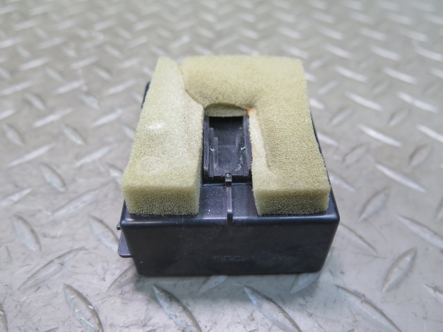12-17 Jeep Wrangler JK Heated Seat Module 68138715AA OEM