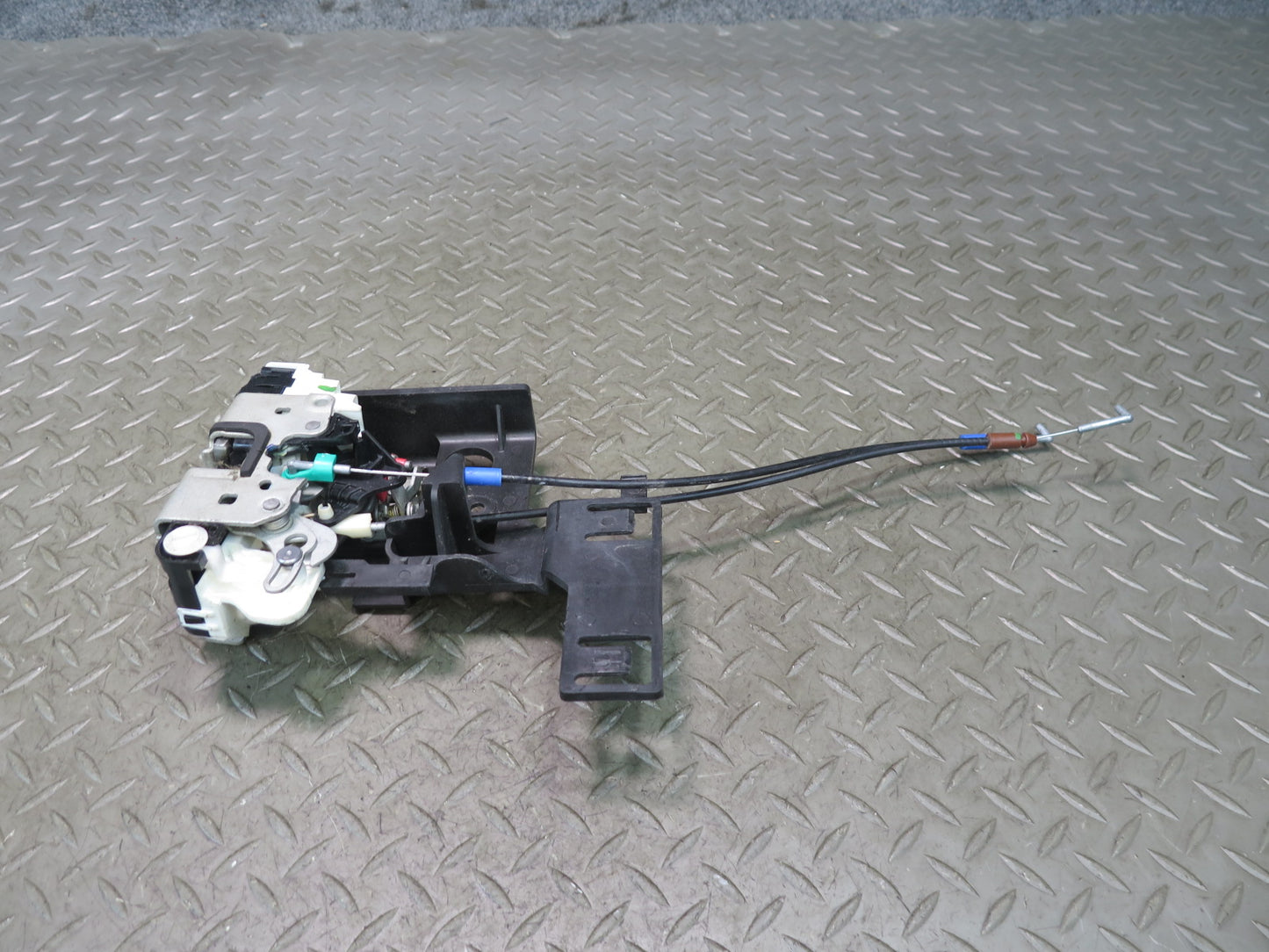 11-17 Jeep Wrangler JK 4-DOOR Rear Left Door Latch Actuator 04589049AK OEM