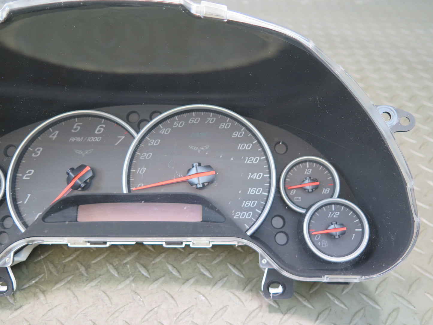 06-08 Chevrolet Corvette C6 Instrument Cluster Gauge Speedometer 10392168 OEM