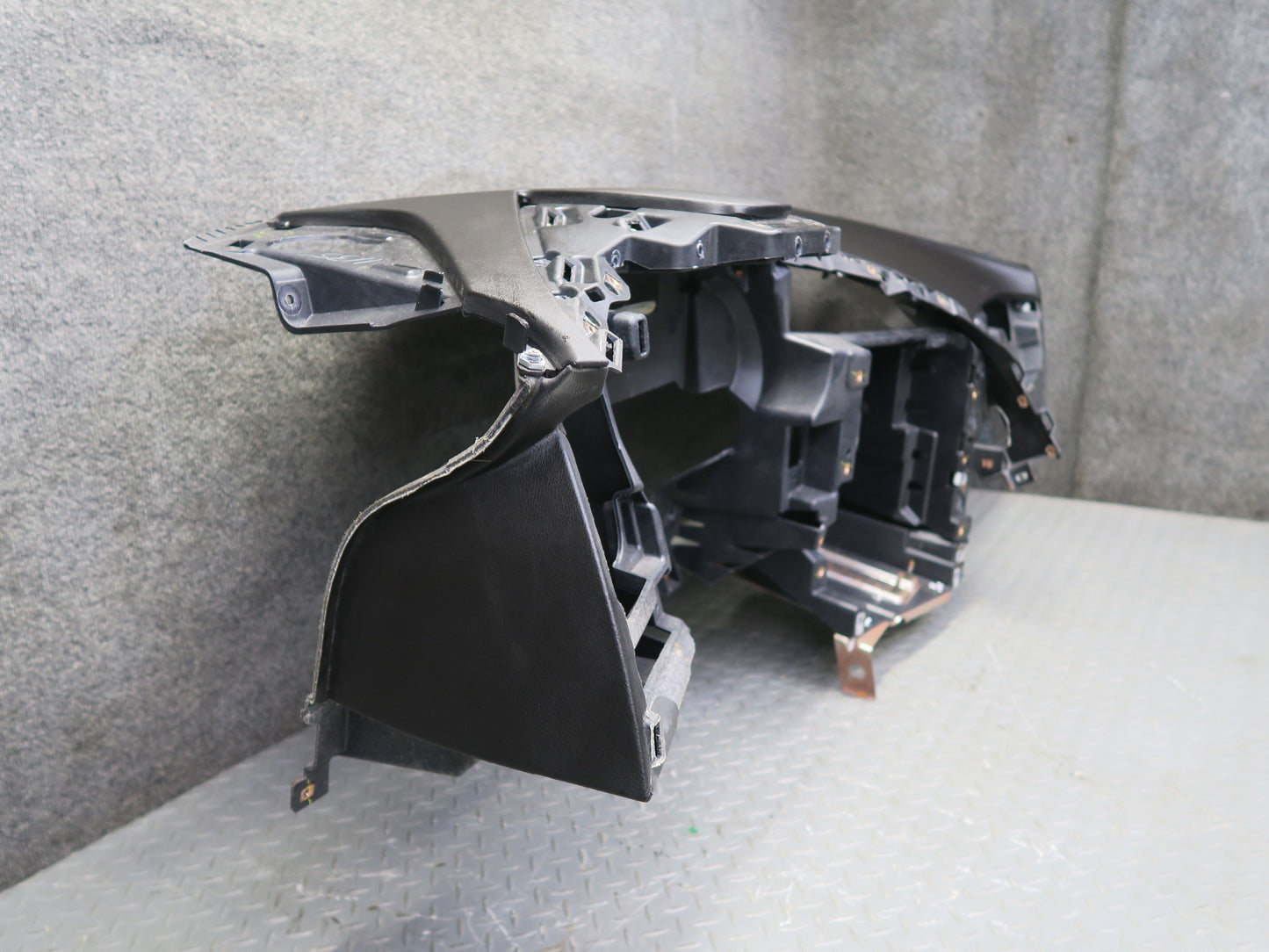 14-19 Chevrolet Corvette C7 Instrument Panel Dashboard Dash Trim Panel OEM