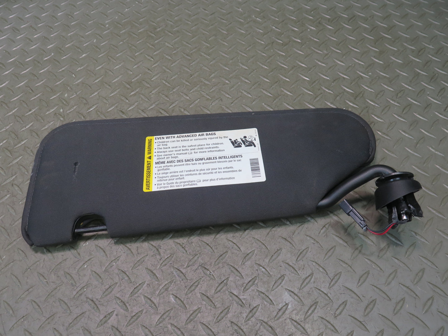 05-13 Chevrolet Corvette C6 Coupe Set of 2 Left & Right Sun Visor Black OEM