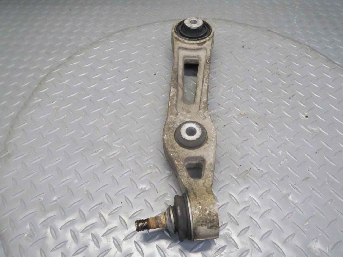 2016-2019 Tesla Model S 75D AWD Front Right Pass Side Lower Control Arm Set