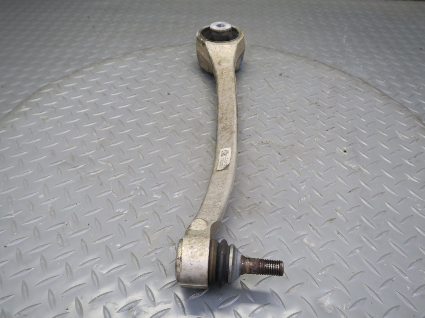2016-2019 Tesla Model S 75D AWD Front Right Pass Side Lower Control Arm Set