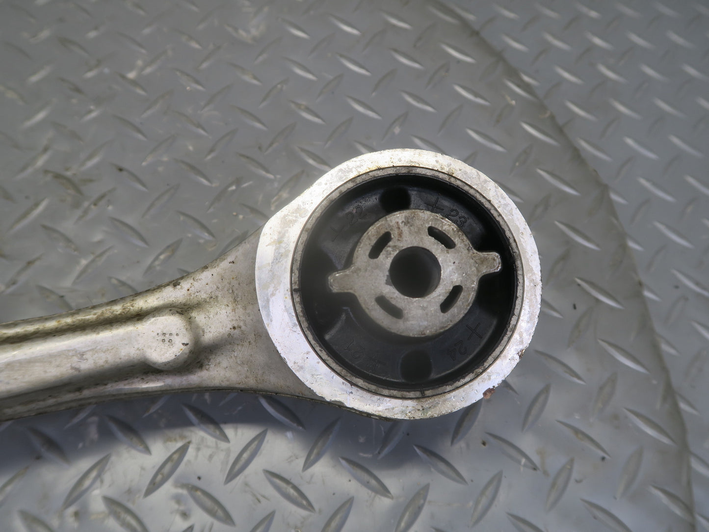 2016-2019 Tesla Model S 75D AWD Front Left Driver Side Lower Control Arm