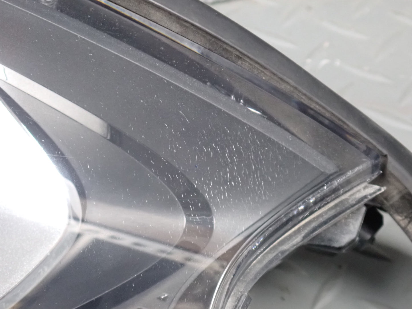 2015-2018 Porsche Macan Front Right Xenon Headlight Lamp W/ Ballast