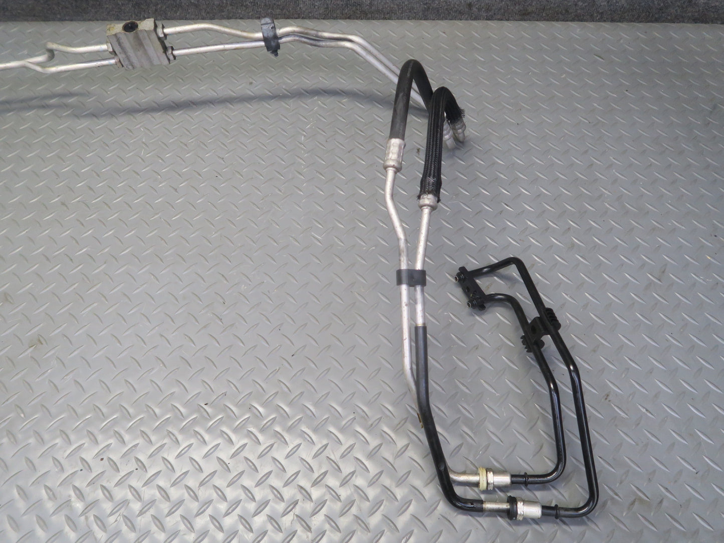 12-18 Jeep Wrangler JK 3.6L Automatic Transmission Oil Cooler Hose Pipe Line OEM