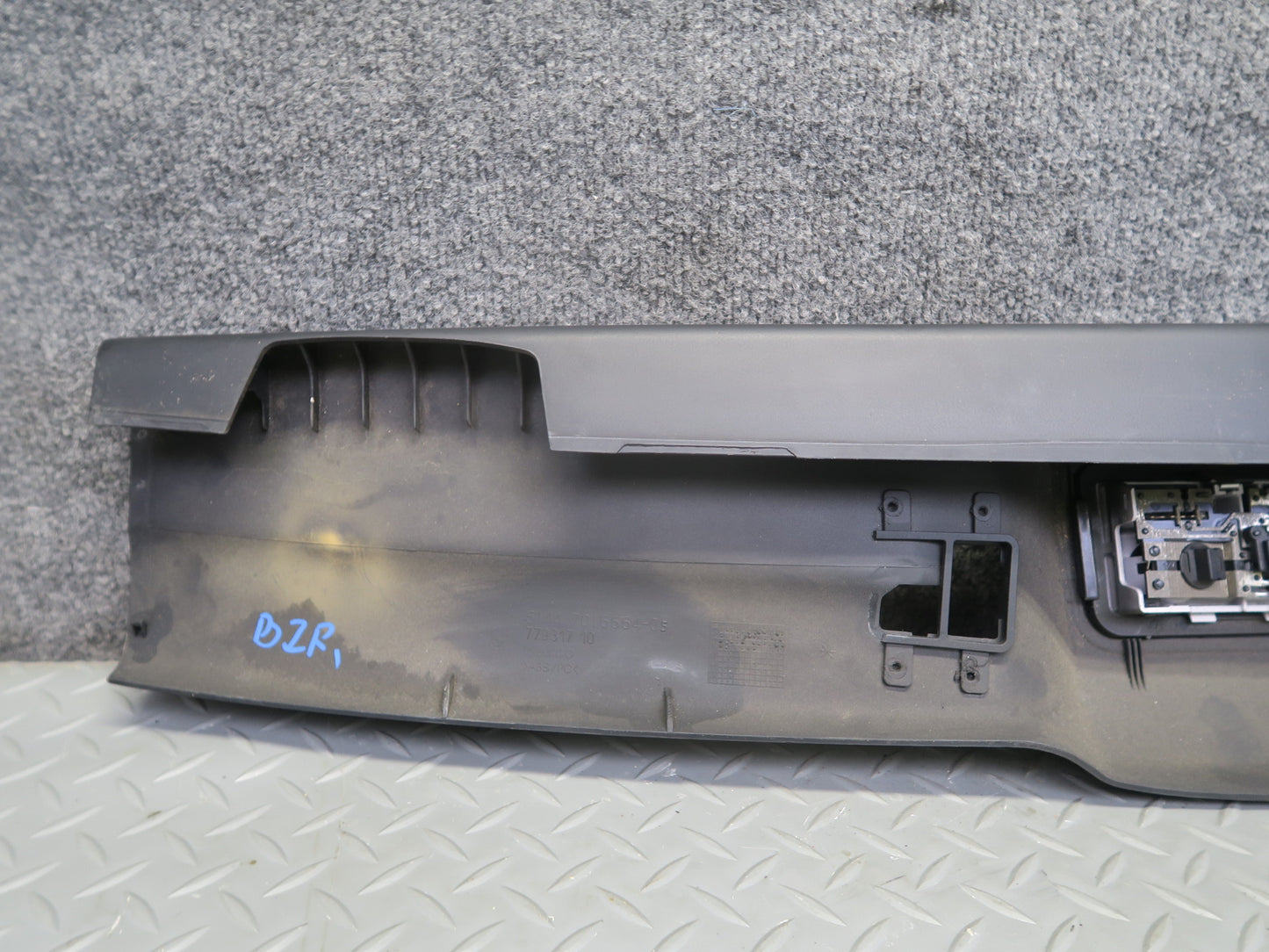 03-08 BMW E85 Z4 Roadster Headliner Trim Cover w Dome Light Black 7016664 OEM