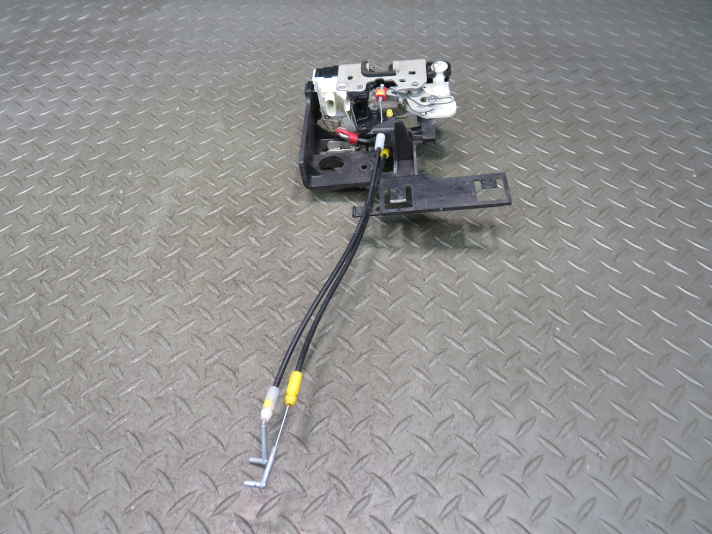 11-17 Jeep Wrangler JK 4-DOOR Rear Right Door Lock Latch Actuator w Cable OEM