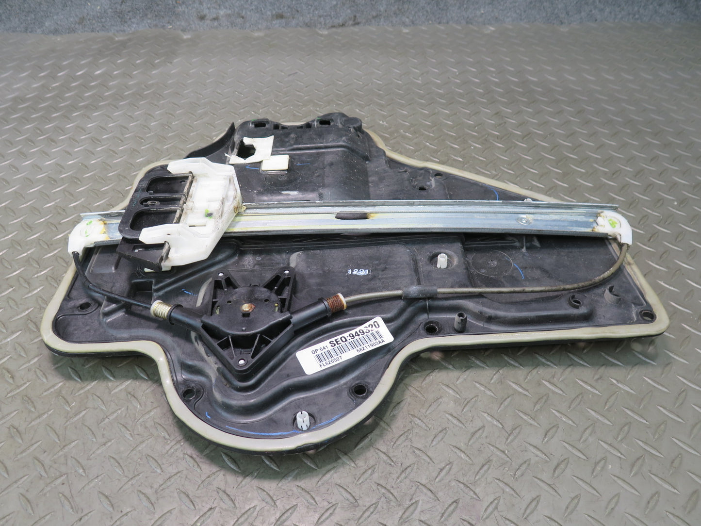 11-17 Jeep Wrangler JK 4-DOOR Rear Left Door Window Regulator w Motor OEM