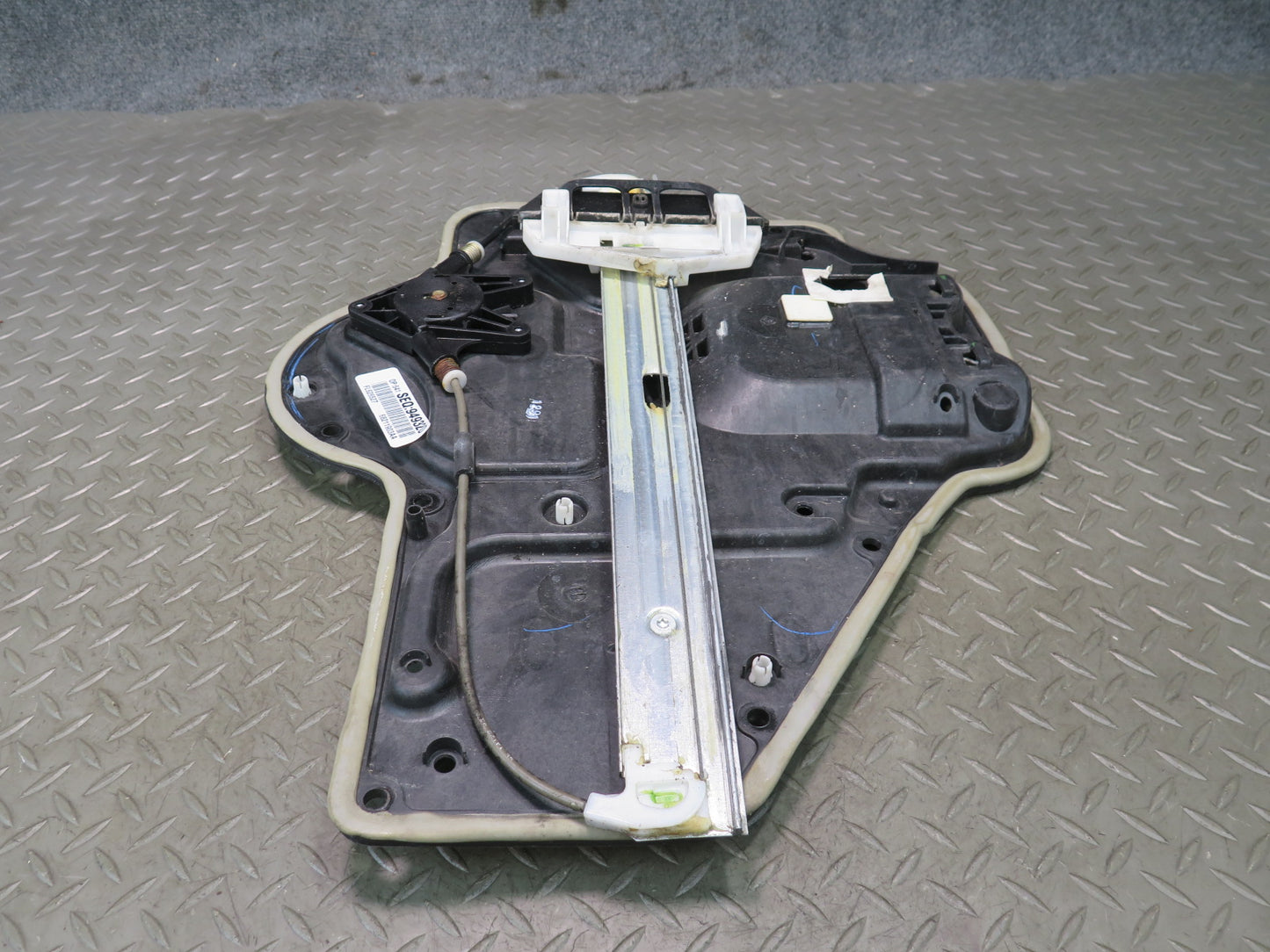 11-17 Jeep Wrangler JK 4-DOOR Rear Left Door Window Regulator w Motor OEM