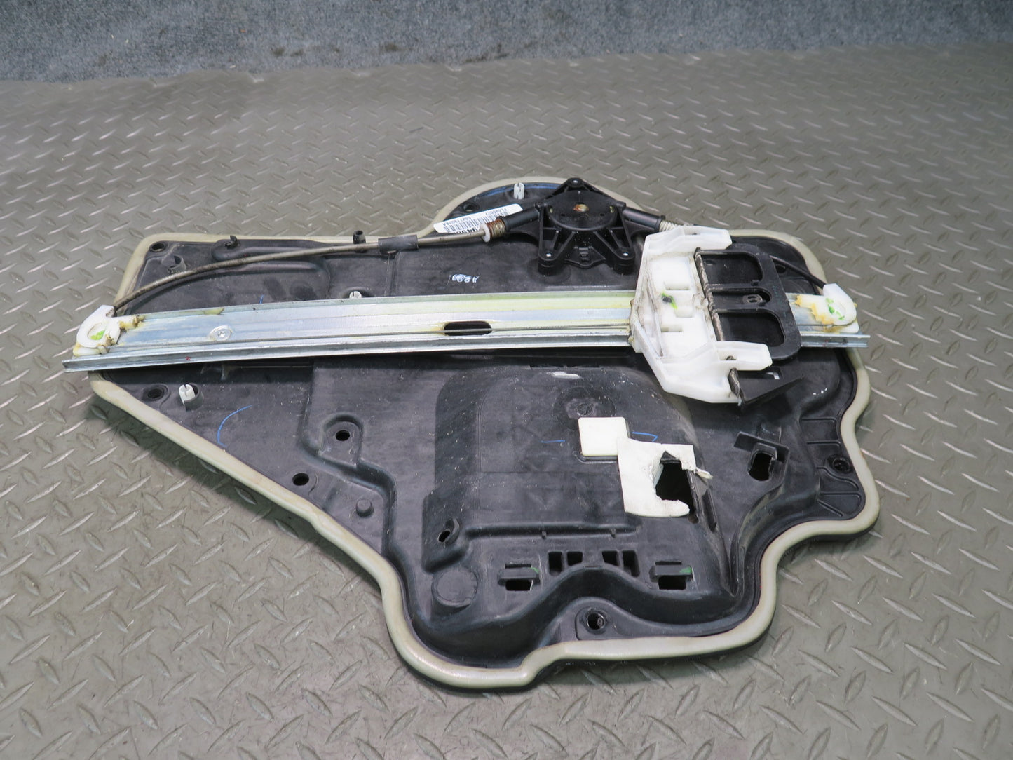 11-17 Jeep Wrangler JK 4-DOOR Rear Left Door Window Regulator w Motor OEM