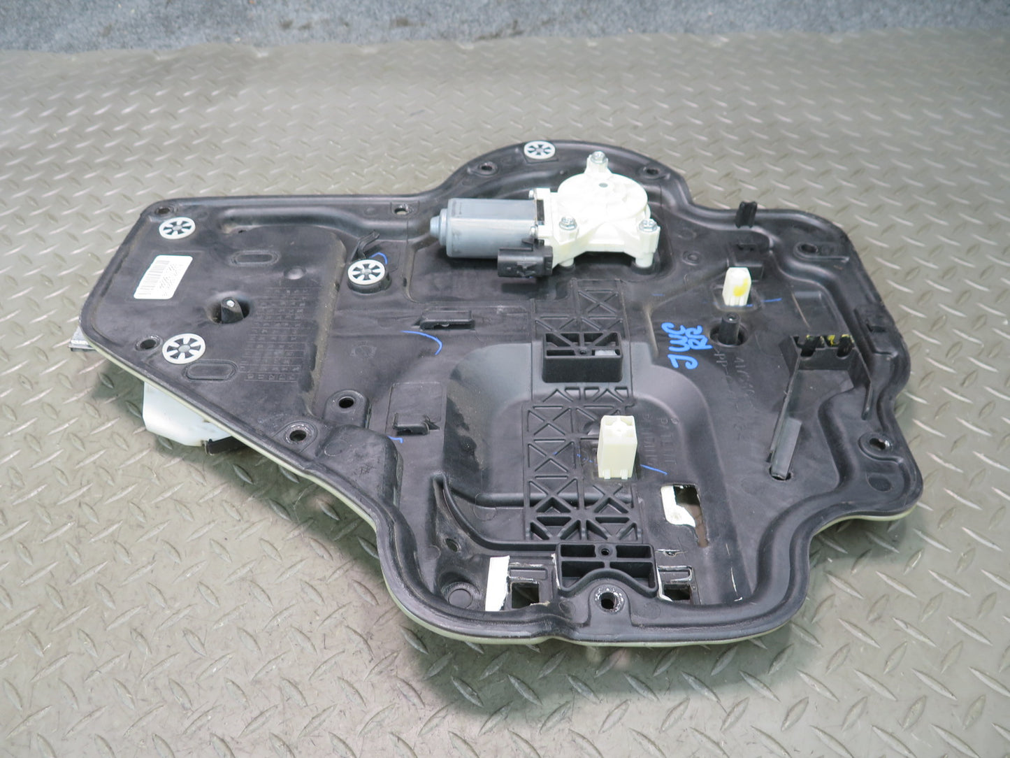 11-17 Jeep Wrangler JK 4-DOOR Rear Right Door Window Regulator w Motor OEM