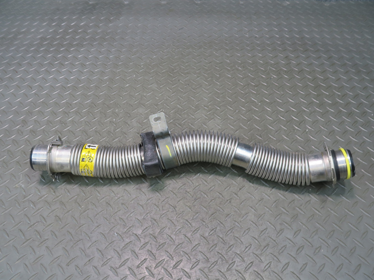 14-19 Chevrolet Corvette C7 Gas Fuel Feed Hose Line Tube Pipe 84120906 OEM