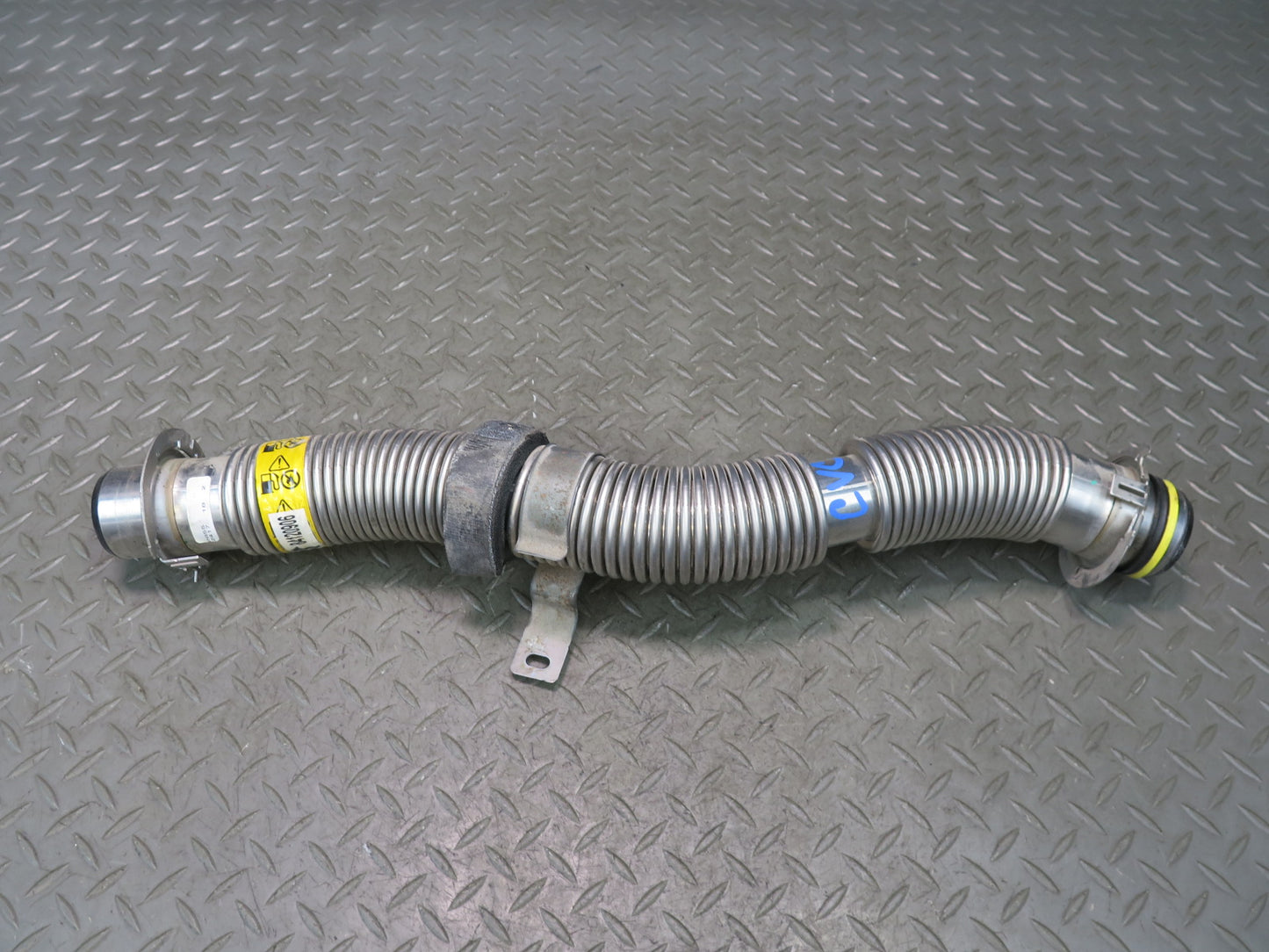 14-19 Chevrolet Corvette C7 Gas Fuel Feed Hose Line Tube Pipe 84120906 OEM