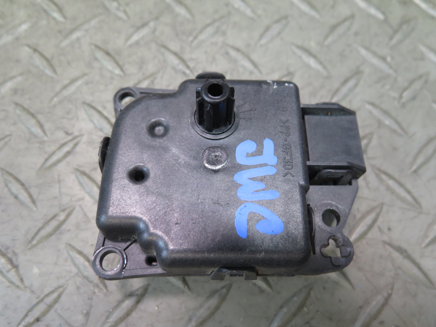 11-17 Jeep Wrangler JK Set of 3 A/C Heater Flap Door Actuator Motor OEM