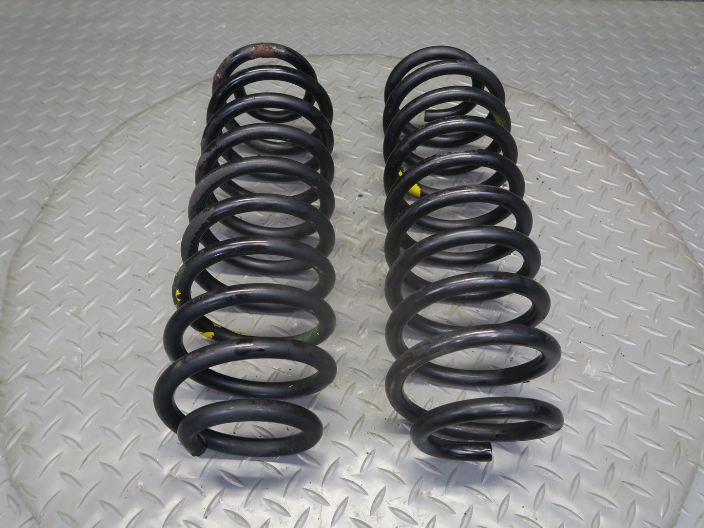 84-89 Nissan Z31 300ZX 2+2 NA Set of 2 Rear Left Right Coil Spring OEM