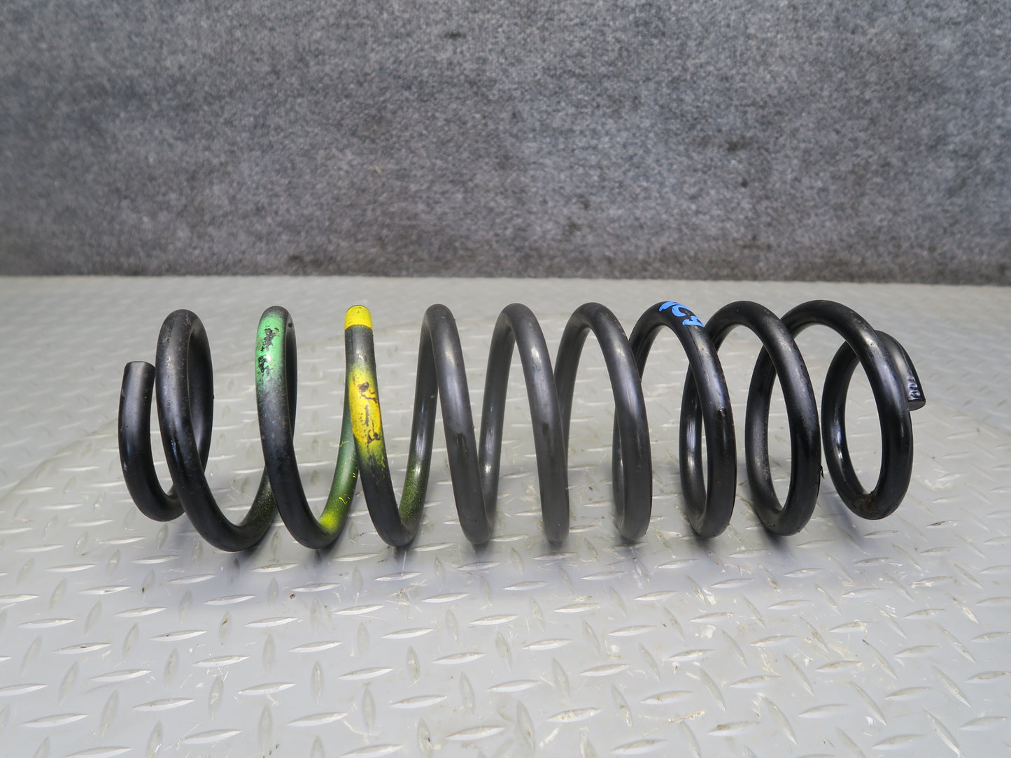84-89 Nissan Z31 300ZX 2+2 NA Set of 2 Rear Left Right Coil Spring OEM