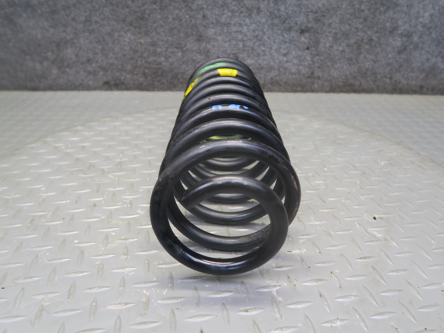 84-89 Nissan Z31 300ZX 2+2 NA Set of 2 Rear Left Right Coil Spring OEM
