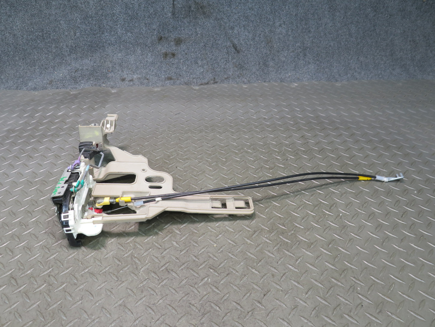 11-17 Jeep Wrangler JK  Front Right Door Latch Actuator 04589276AK OEM