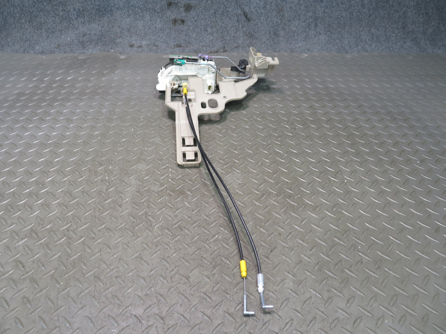 11-17 Jeep Wrangler JK  Front Right Door Latch Actuator 04589276AK OEM