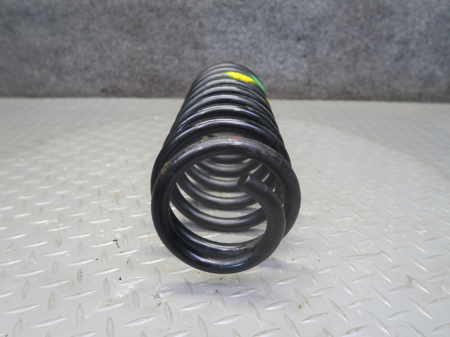 84-89 Nissan Z31 300ZX 2+2 NA Set of 2 Rear Left Right Coil Spring OEM
