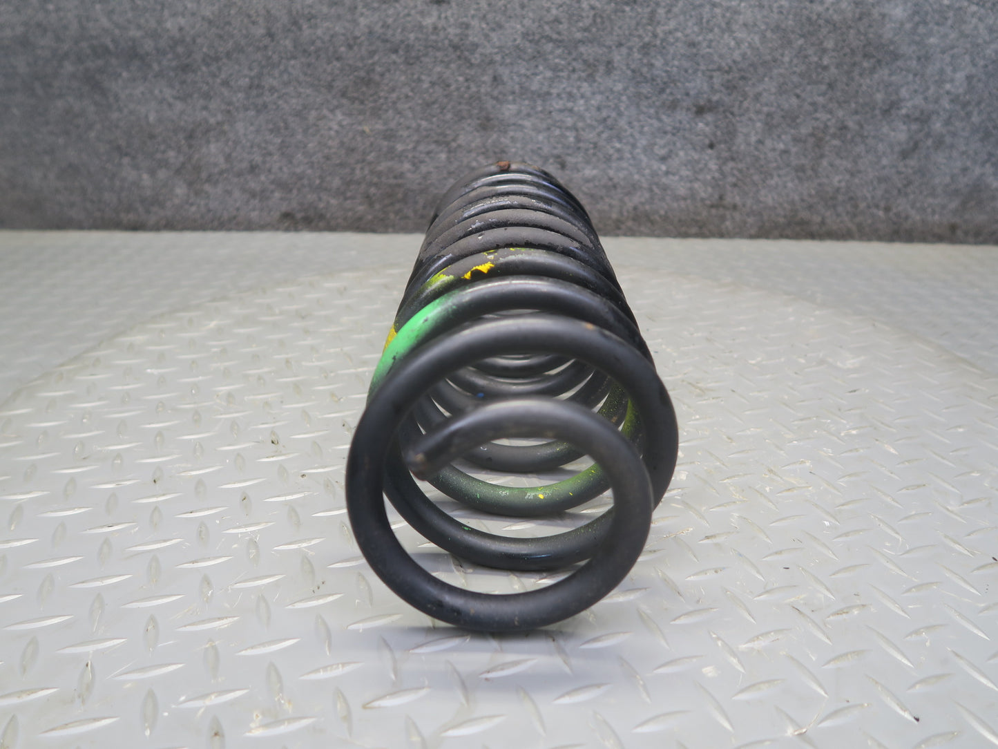 84-89 Nissan Z31 300ZX 2+2 NA Set of 2 Rear Left Right Coil Spring OEM