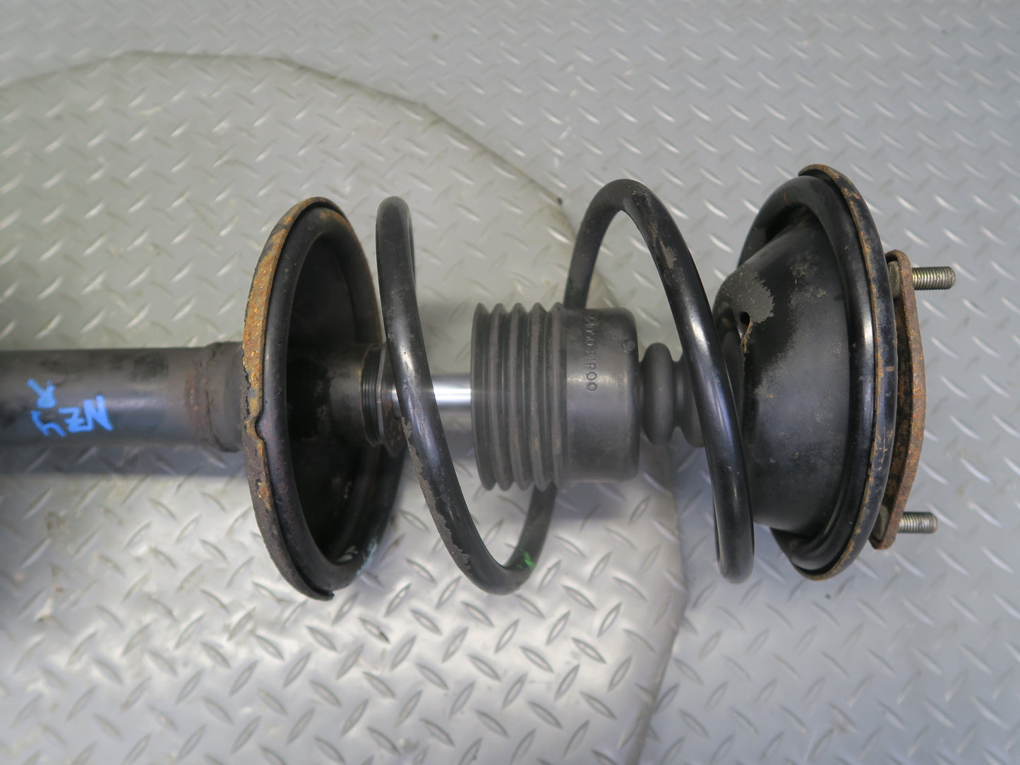 87-89 Nissan Z31 300ZX NA Front Right Spindle Knuckle Wheel Hub Strut Rotor OEM