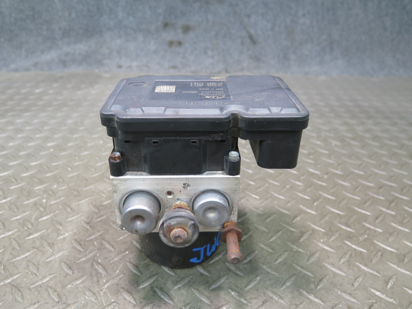 14-17 Jeep Wrangler JK 4x4 Anti Lock Brake ABS Pump Module OEM