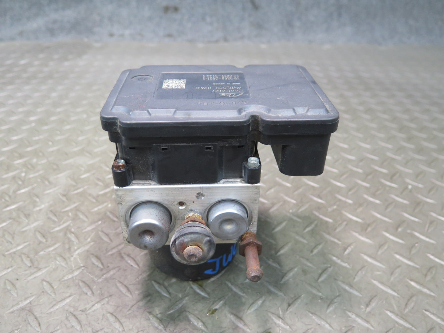 14-17 Jeep Wrangler JK 4x4 Anti Lock Brake ABS Pump Module OEM