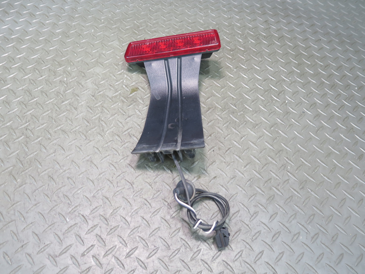 09-17 Jeep Wrangler JK Center High Mounted Stop Light Lamp 68048581AA OEM