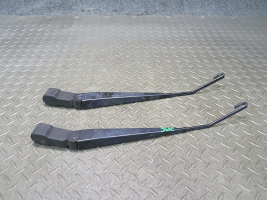 09-17 Jeep Wrangler JK Set of 2 Front Left & Right Windshield Wiper Arm OEM