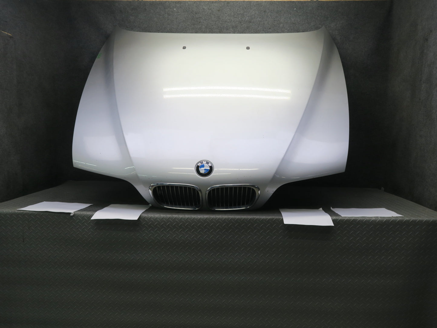 99-03 BMW E39 540ia Front Hood Bonnet Shell Panel Titan Silver OEM