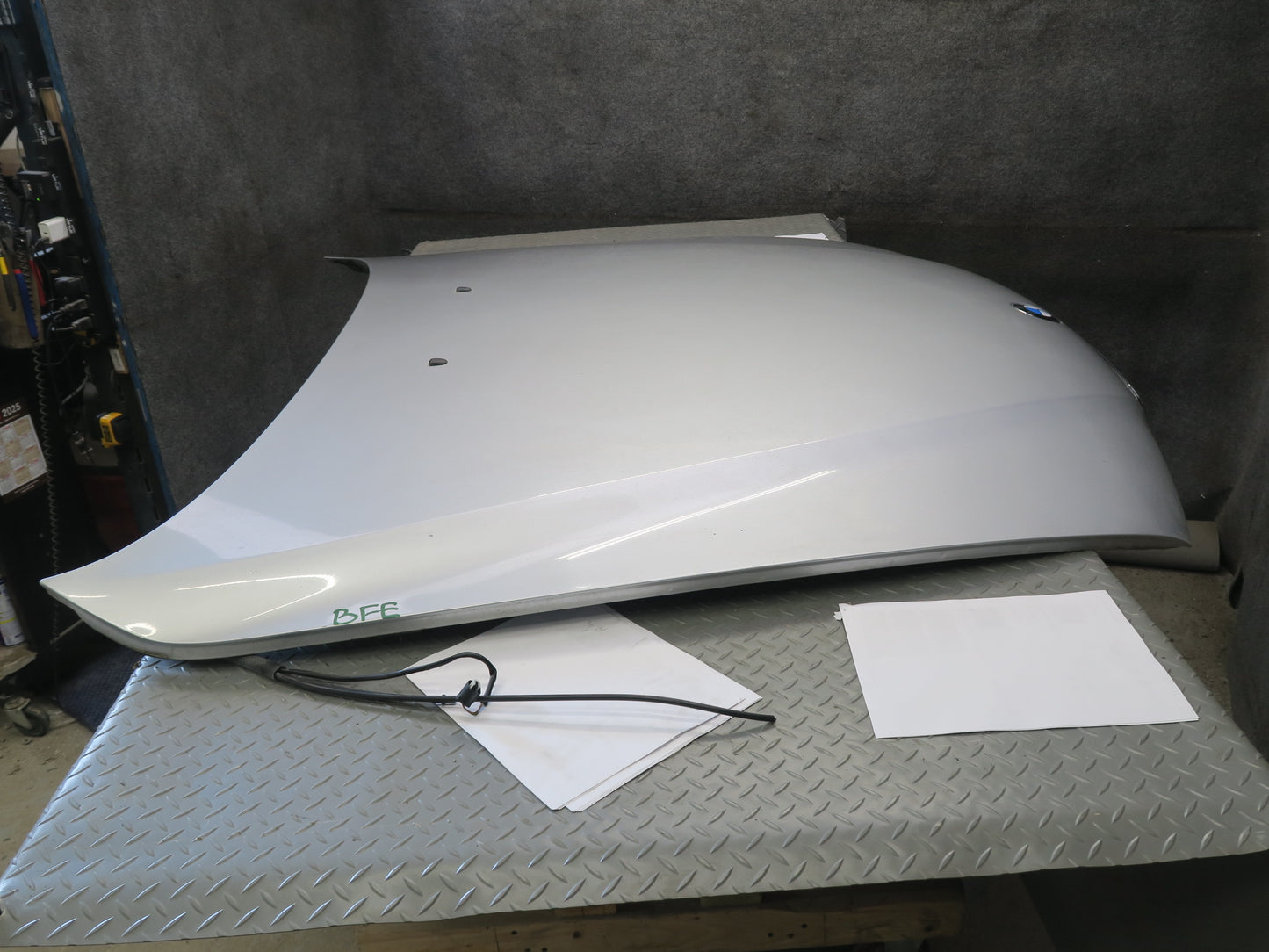 99-03 BMW E39 540ia Front Hood Bonnet Shell Panel Titan Silver OEM