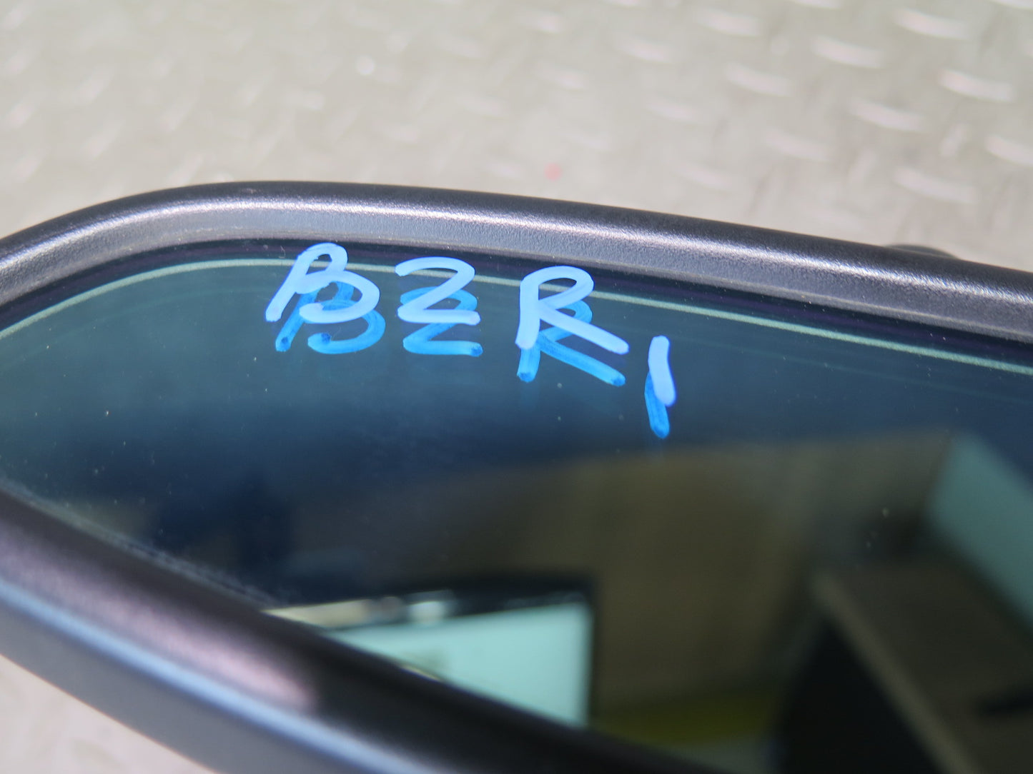 03-08 BMW E85 Z4 Auto Dimming Interior Rear View Mirror EC LED w Rain Sensor OEM