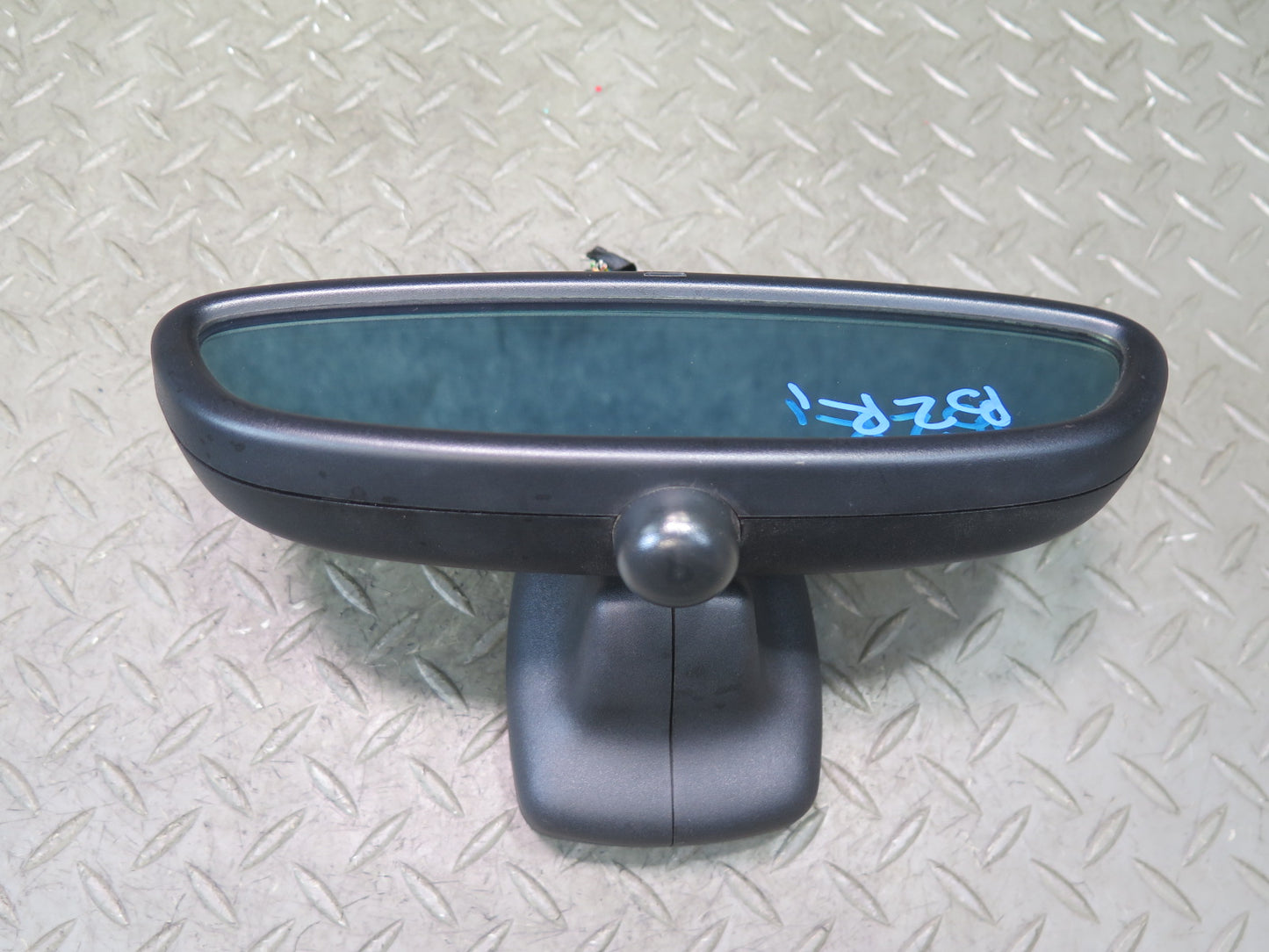 03-08 BMW E85 Z4 Auto Dimming Interior Rear View Mirror EC LED w Rain Sensor OEM